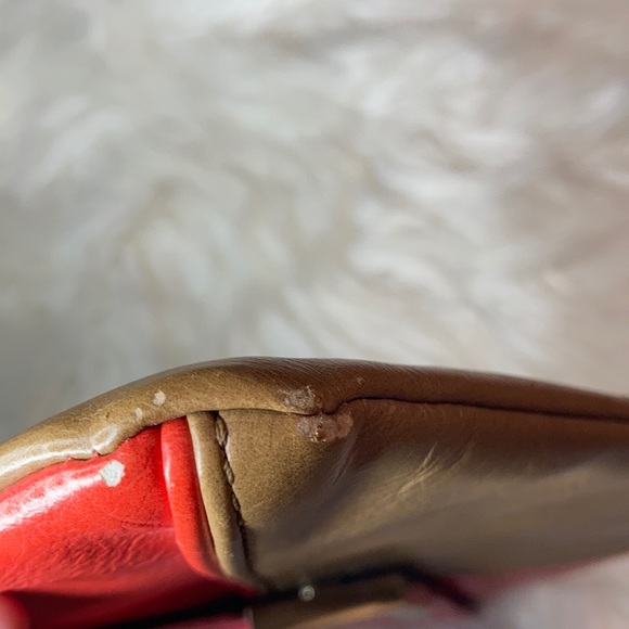 Express envelope chained clutch wristlet handbag - Picture 6 of 14